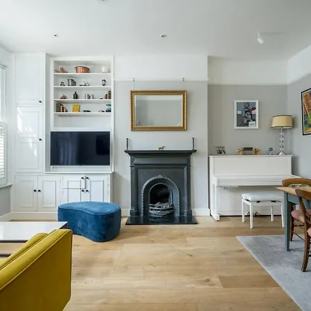 Captivating Flat In Fulham